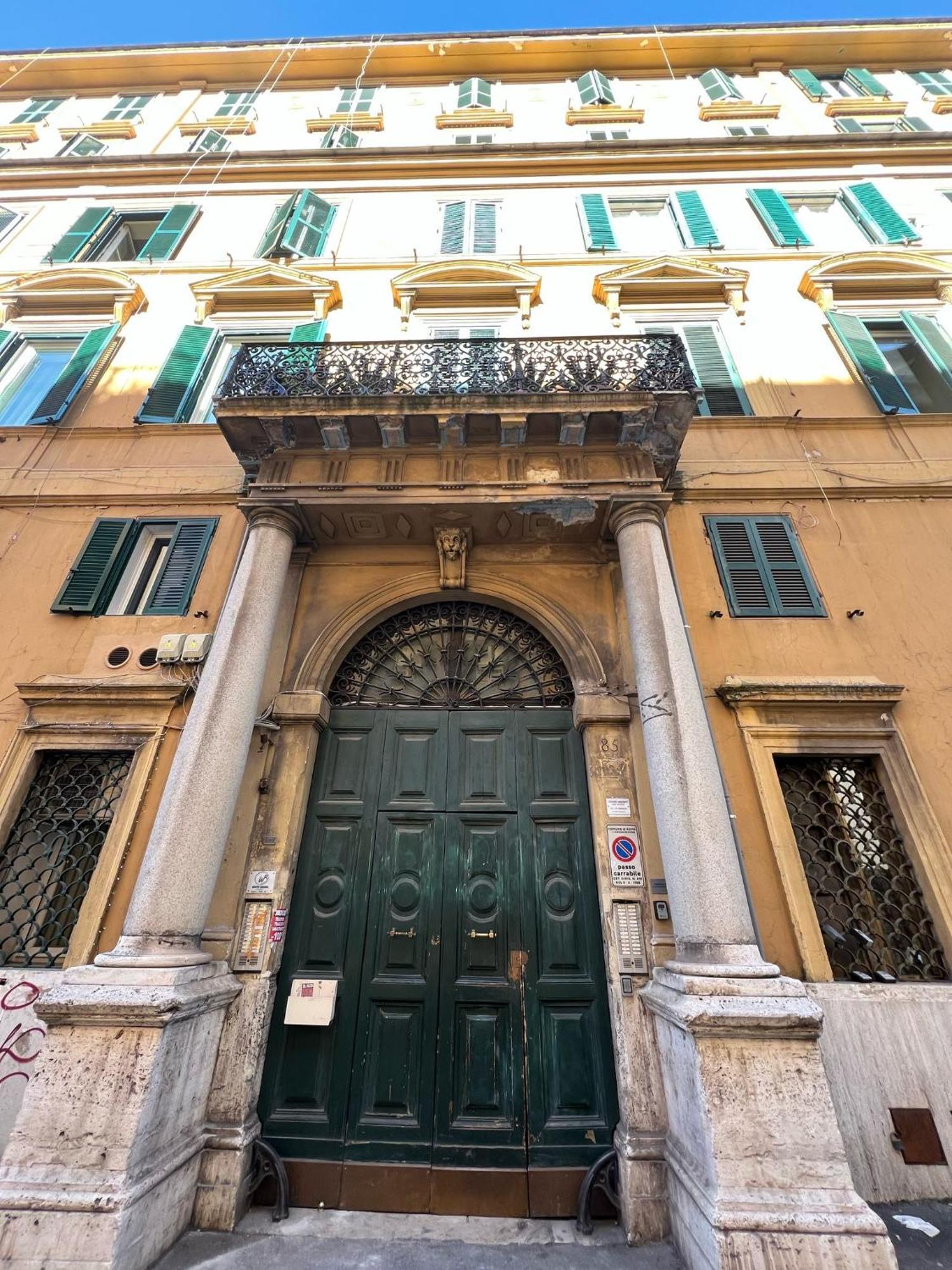 Apartment - Laterano 85 Near The Colosseum — Photos 1