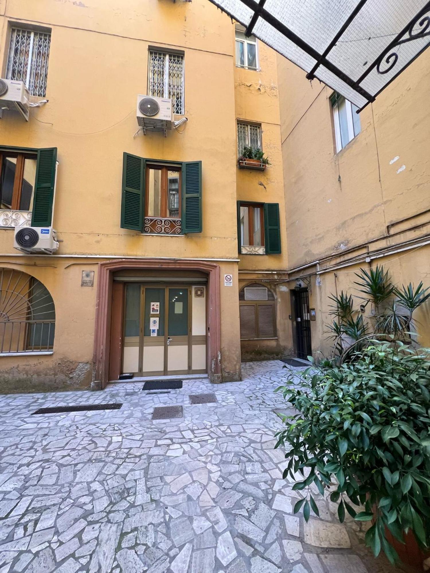 Apartment - Laterano 85 Near The Colosseum, Rome